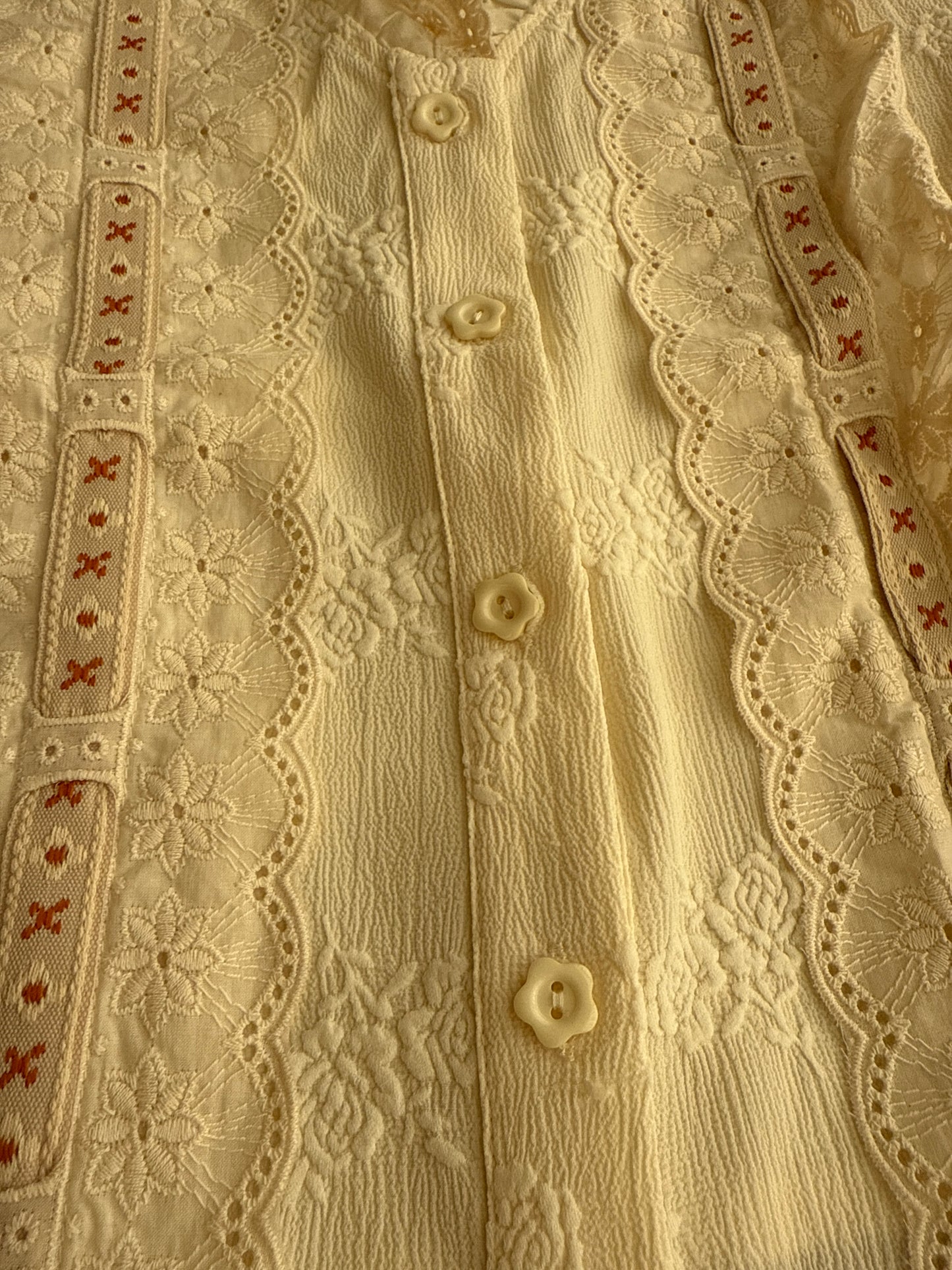 Rose Wallpaper Blouse & Skirt Set (Cream/Red)