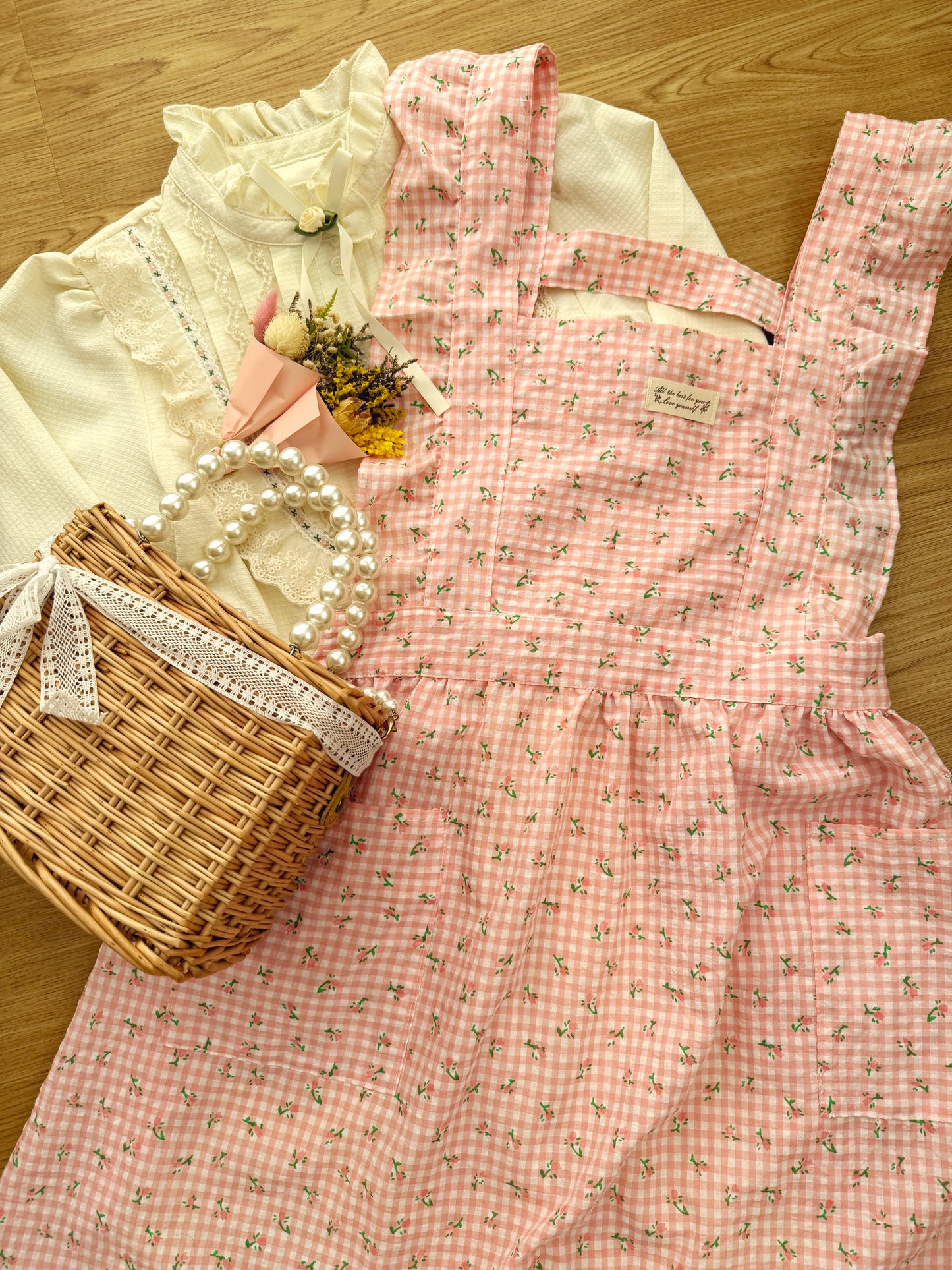 Gingham Floral Apron (2 Colors)