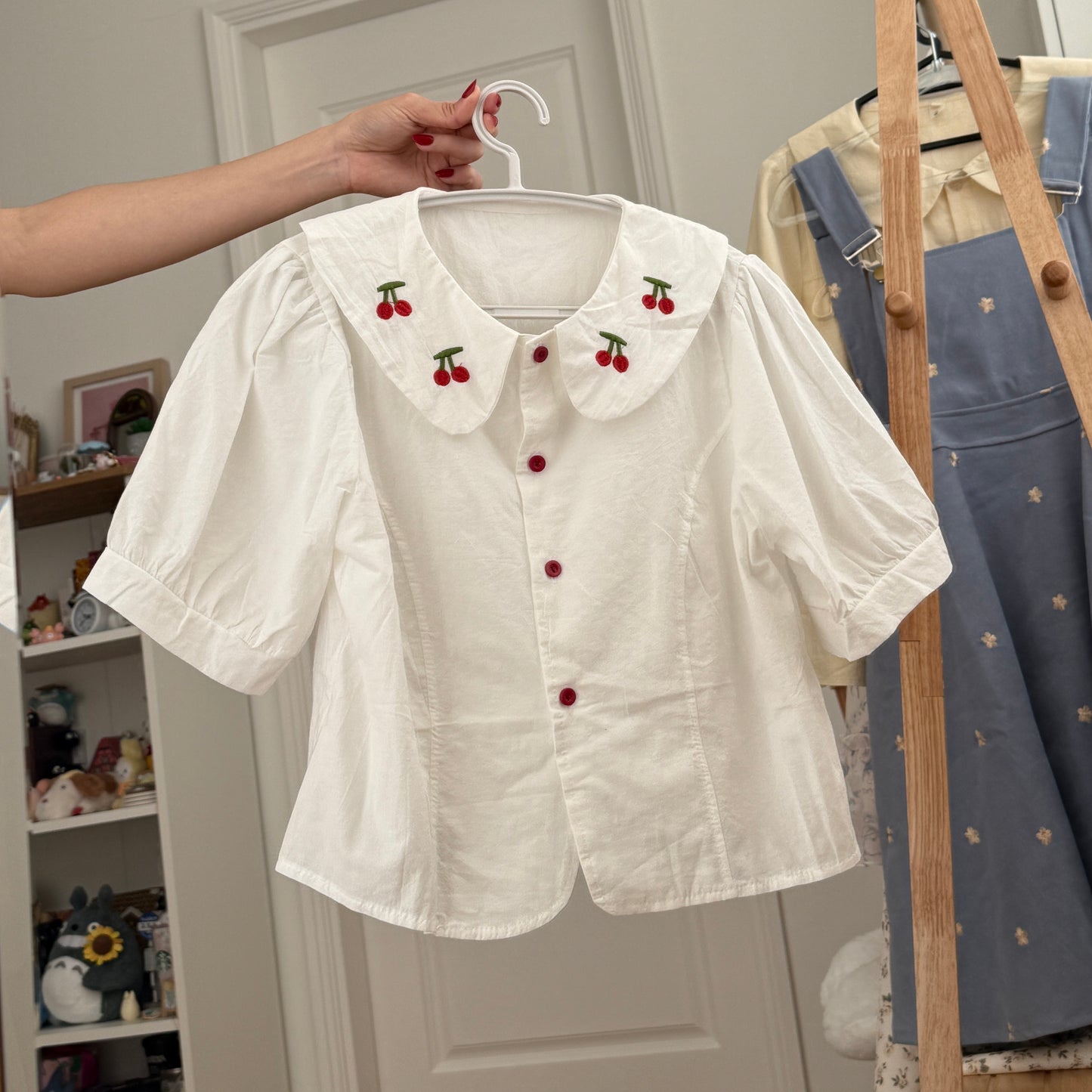 Double Cherry Cropped Blouse (White)