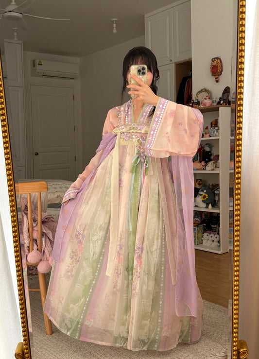 Wisteria Qixiong Ruqun Set (Green/Purple)