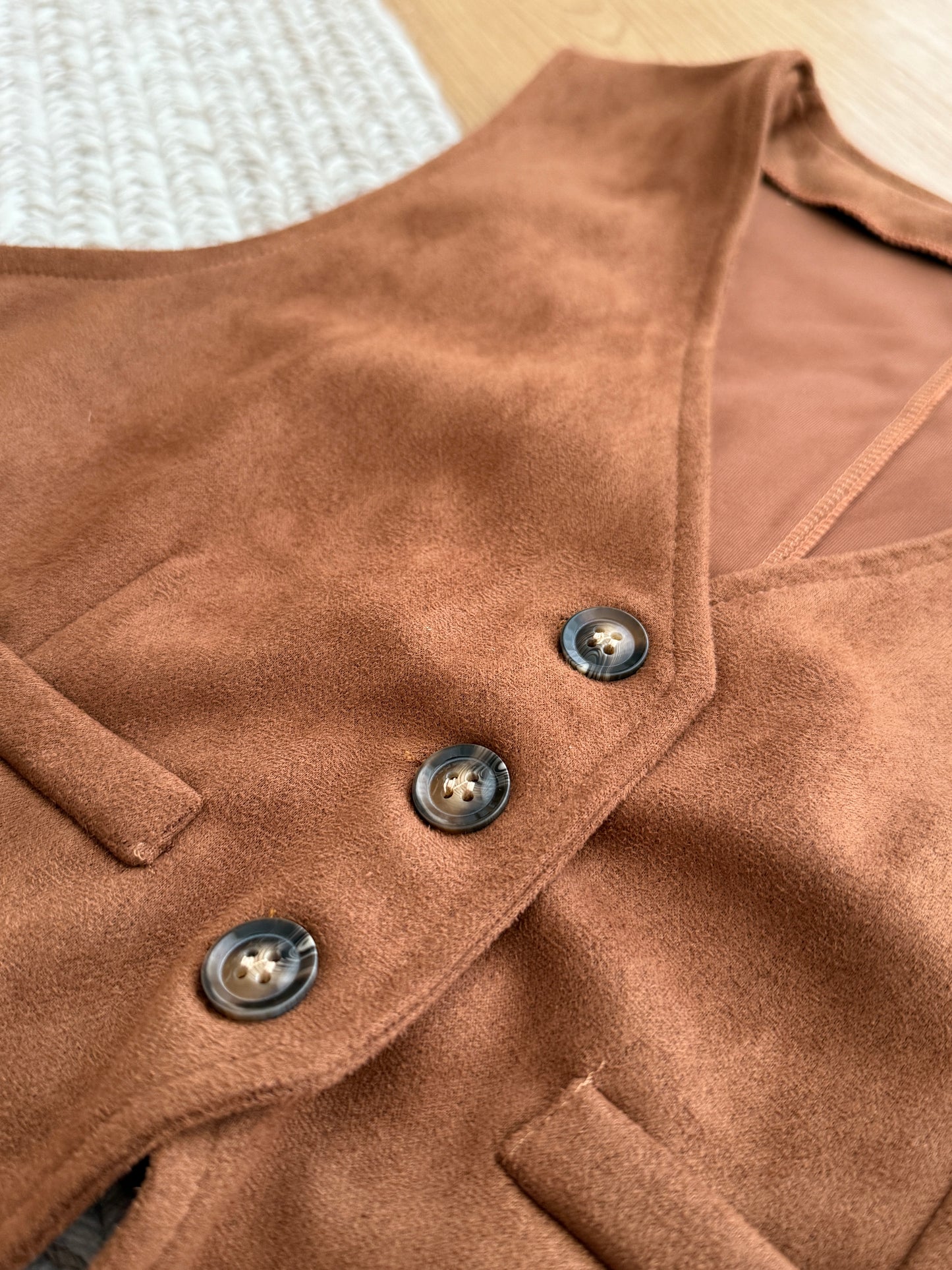 Journalist Suede Waistcoat (Camel)