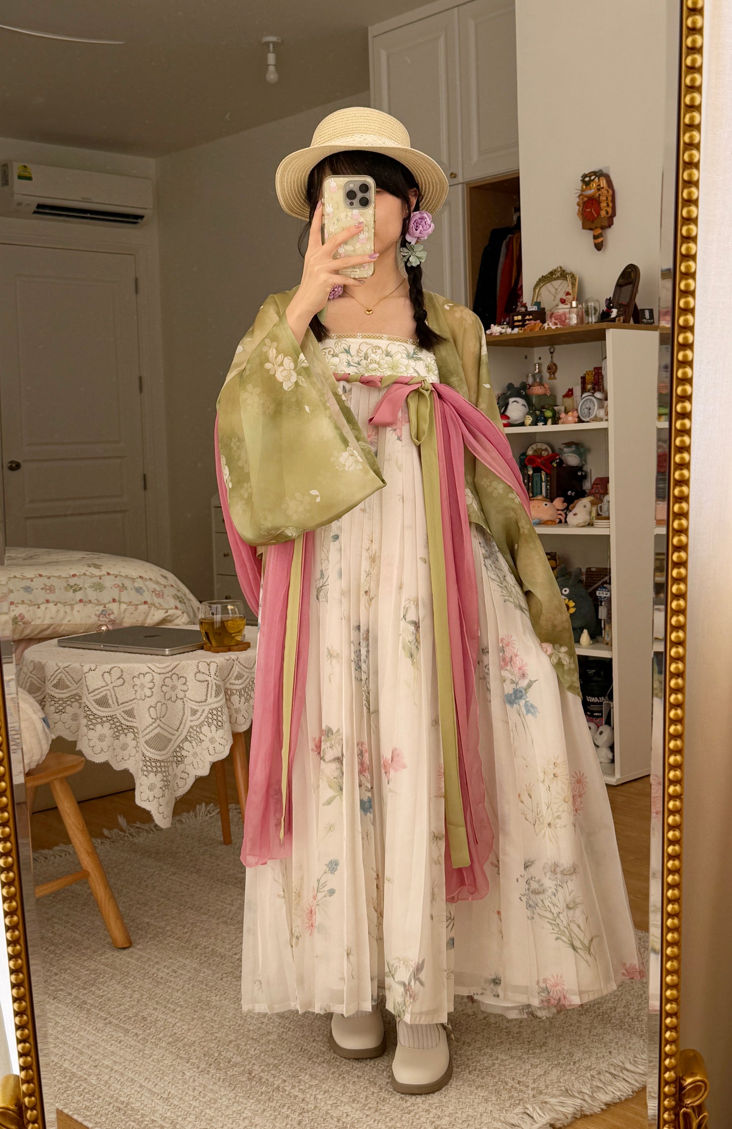 Wildflower Qixiong Famensi Dress Set (Green/White)