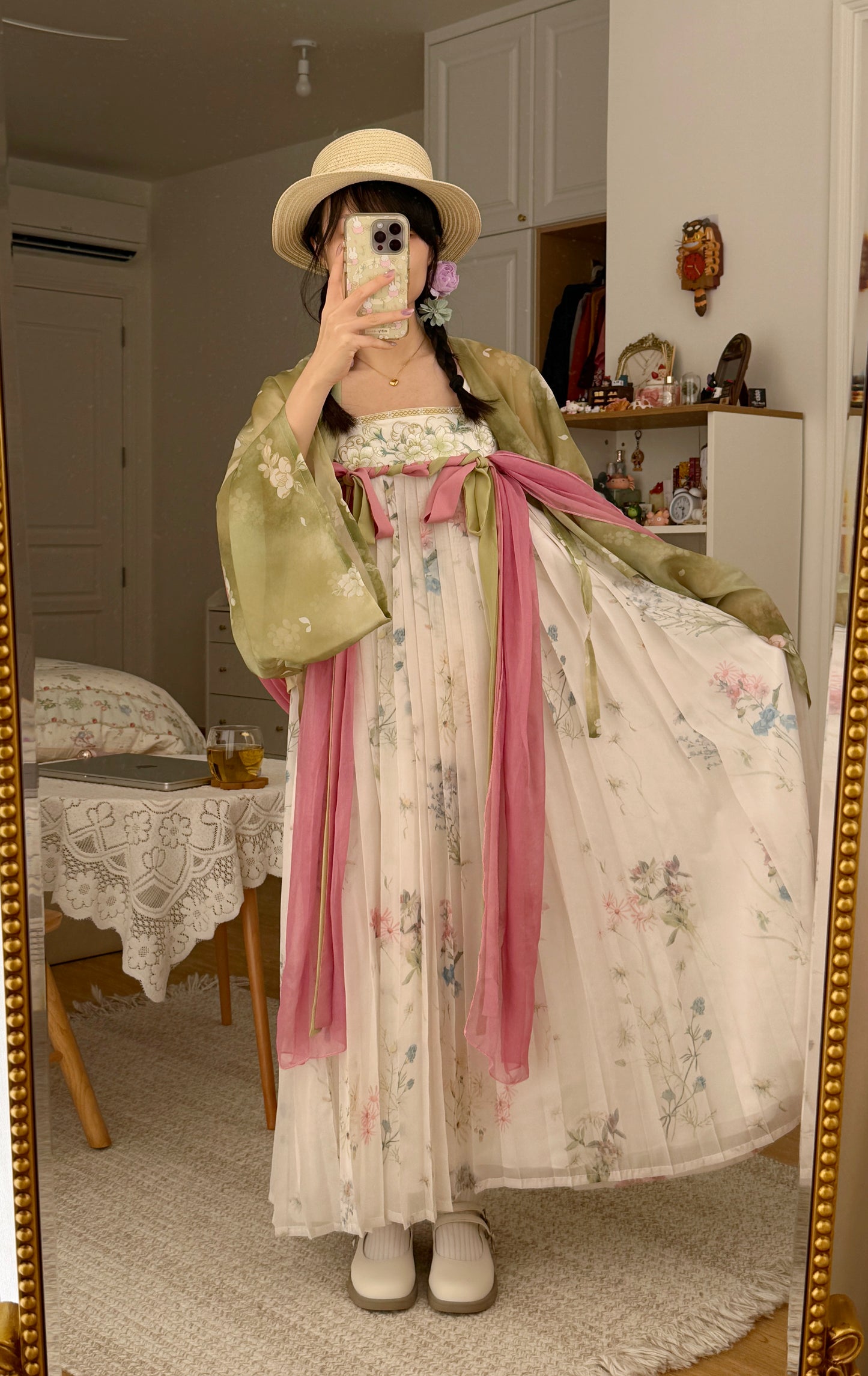 Wildflower Qixiong Famensi Dress Set (Green/White)