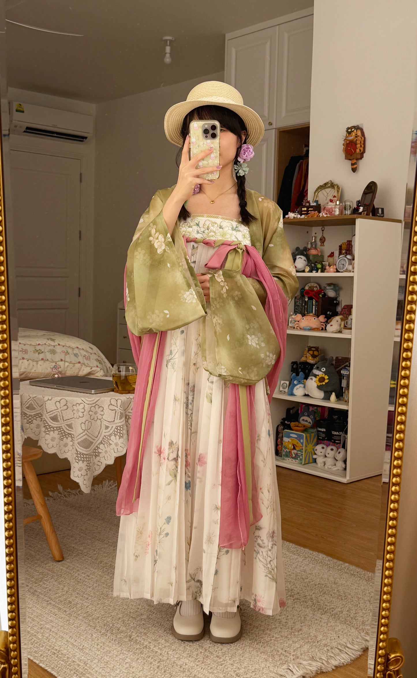 Wildflower Qixiong Famensi Dress Set (Green/White)
