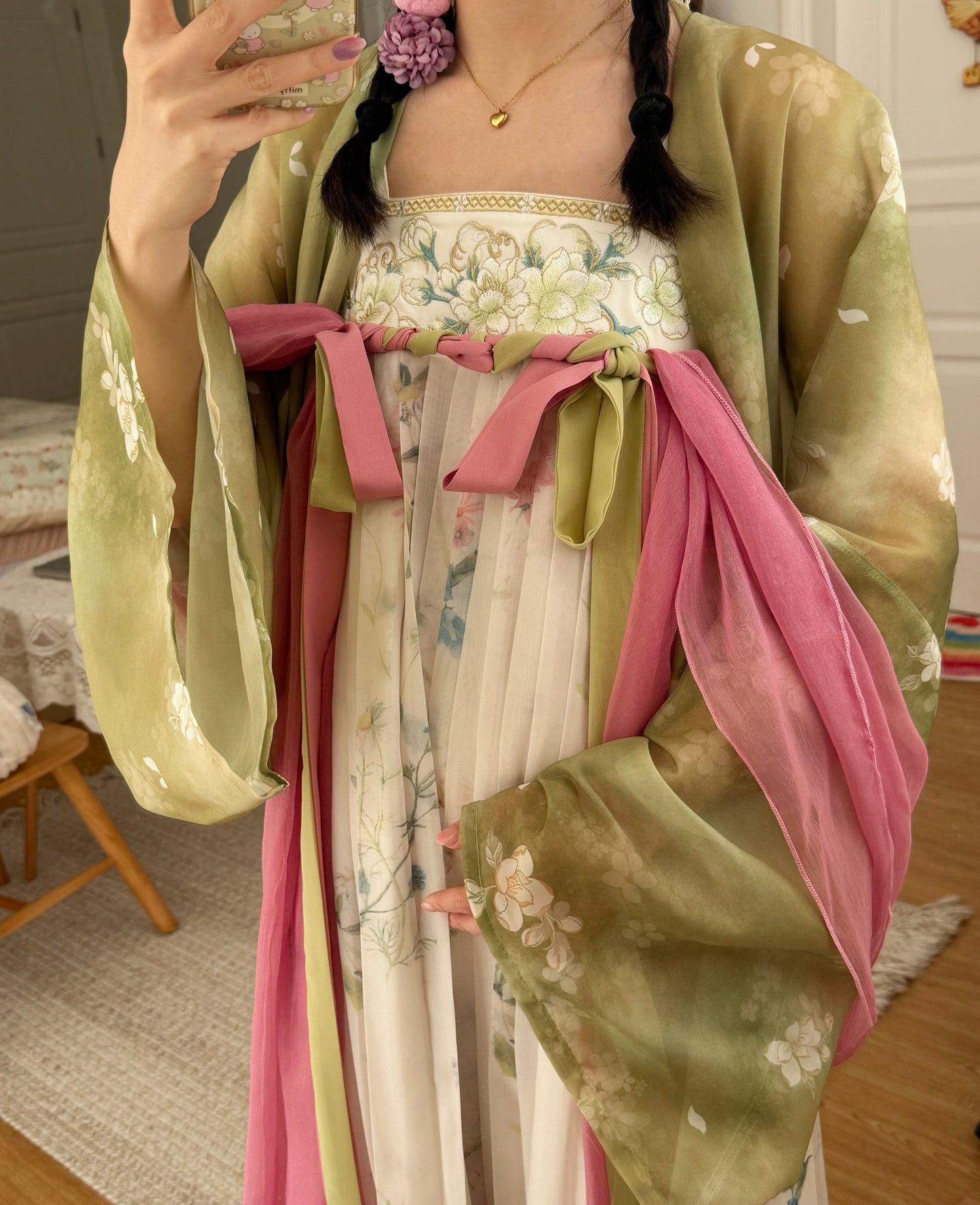 Wildflower Qixiong Famensi Dress Set (Green/White)