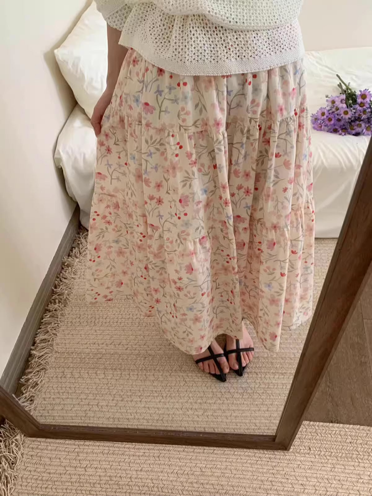 Oopsy Daisy Midi Skirt (White/Pink)
