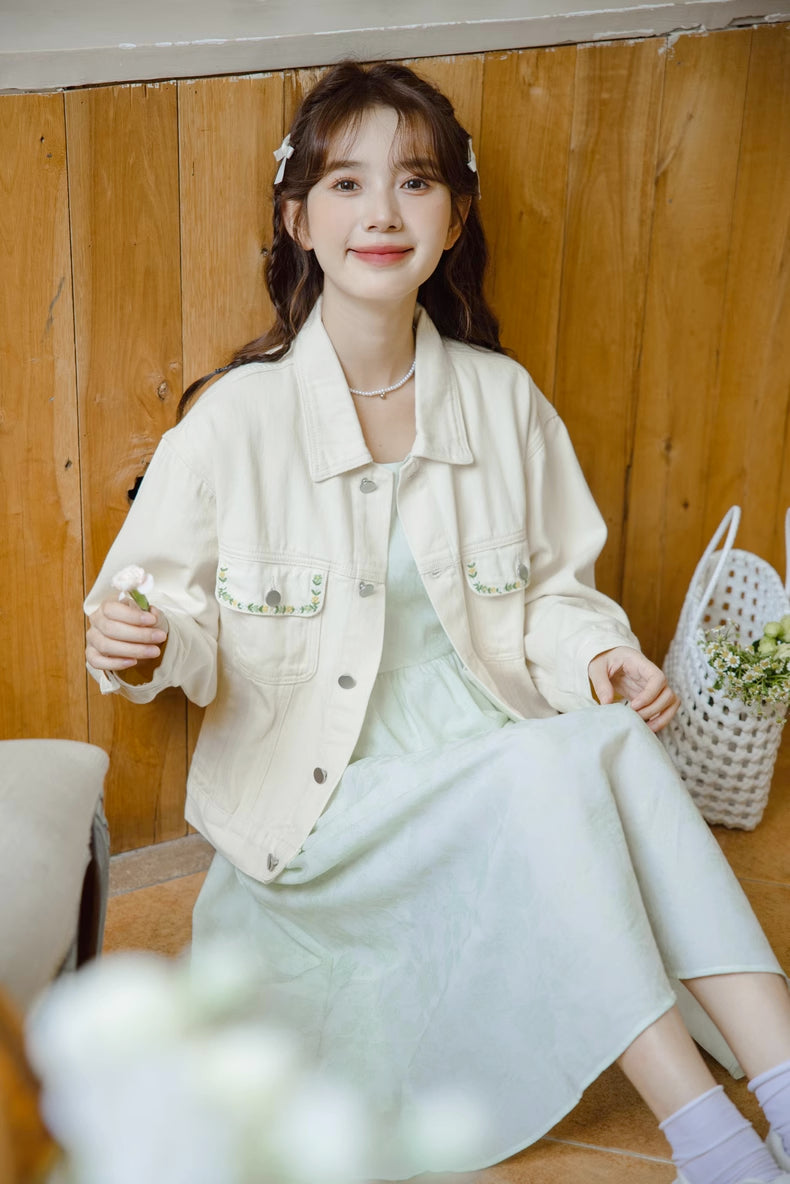 Flower Chain Embroidered Jacket (White)