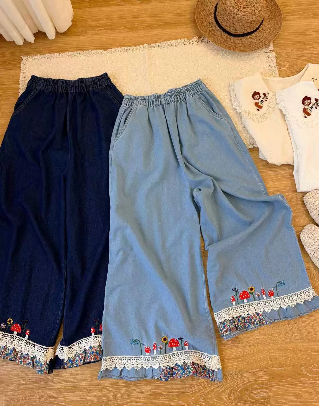 Mushroom Patchwork Embroidered Denim Pants (2 Colors)