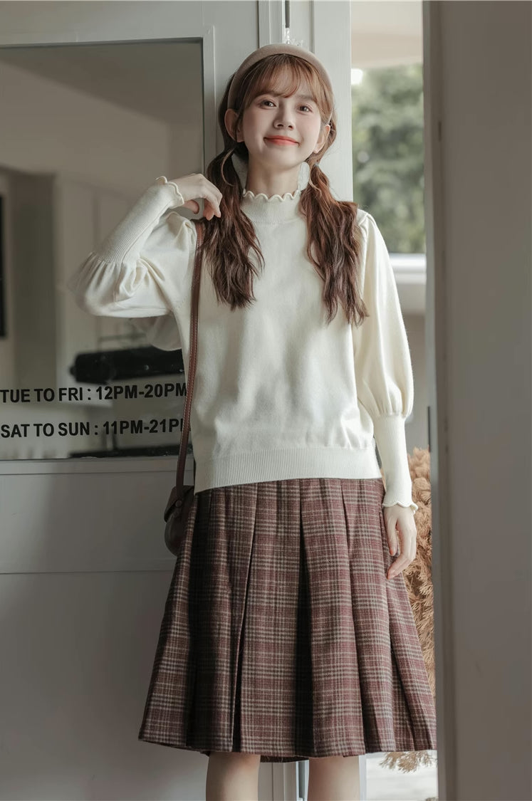 Scallop Trim Puff Sleeve Sweater (Cream)