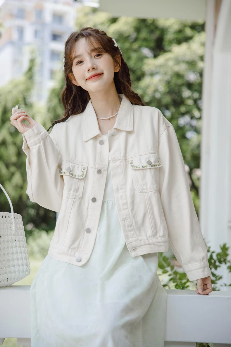 Flower Chain Embroidered Jacket (White)