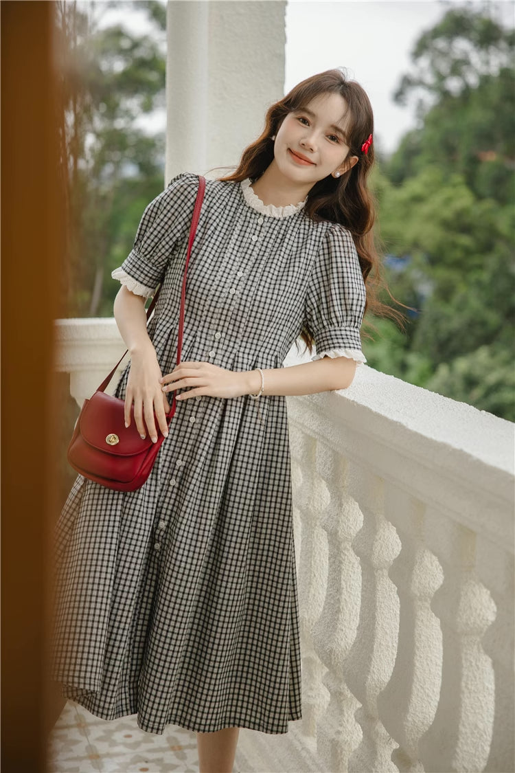 Button Up Plaid Midi Dress (Black/White)