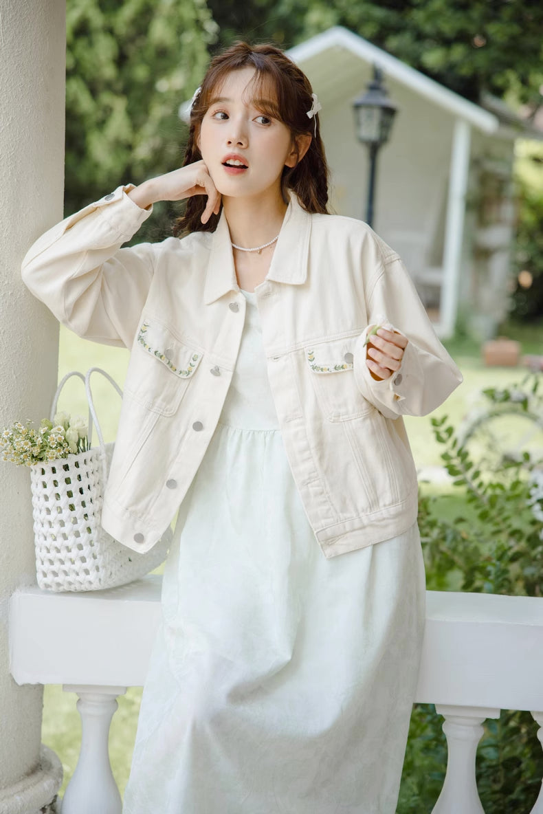 Flower Chain Embroidered Jacket (White)