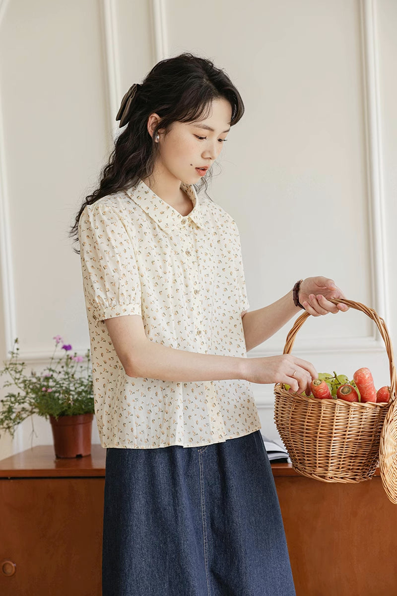 Ditsy Floral Blouse (Beige)