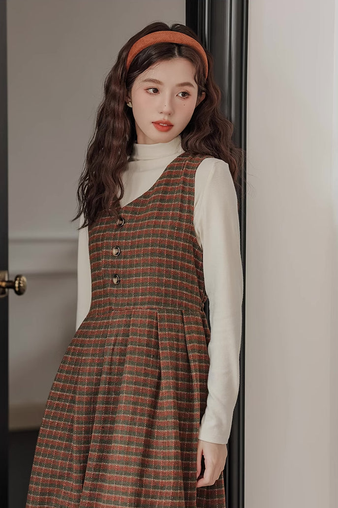 Fallen Leaves Plaid Pinafore Dress Set (Brown)