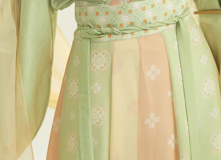 Knowing Spring Xiyi Poqun Set (2 Colors)