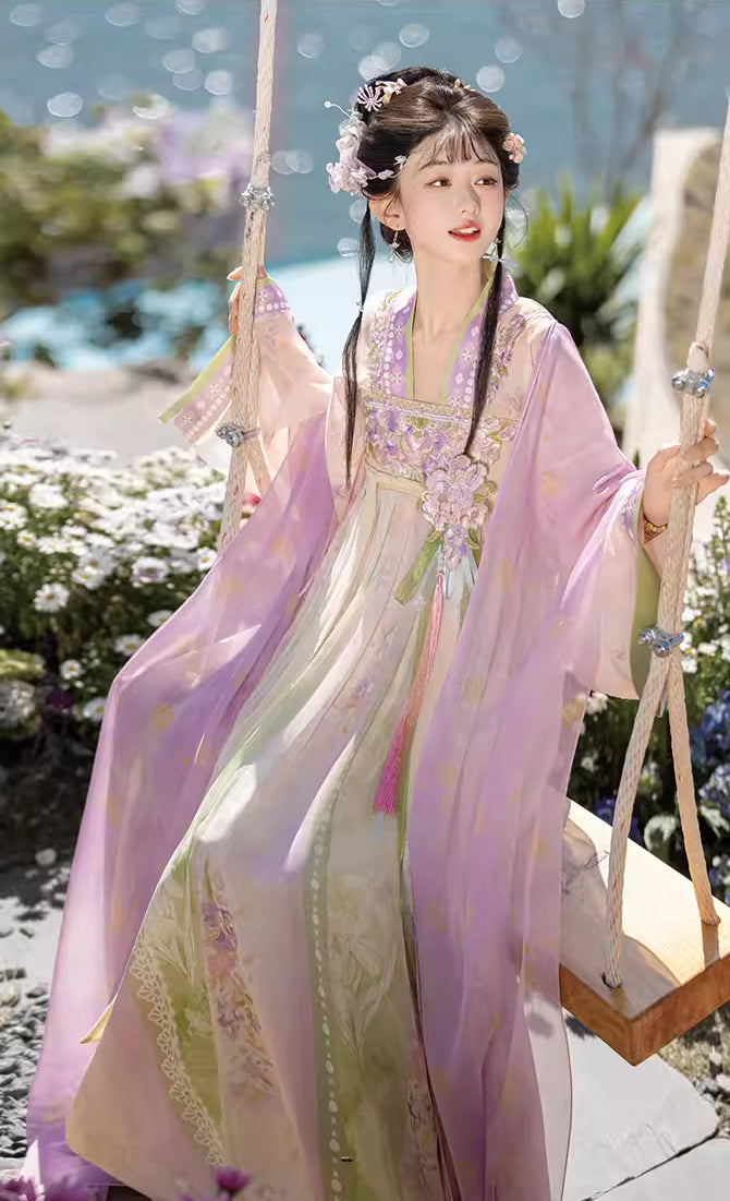 Wisteria Qixiong Ruqun Set (Green/Purple)