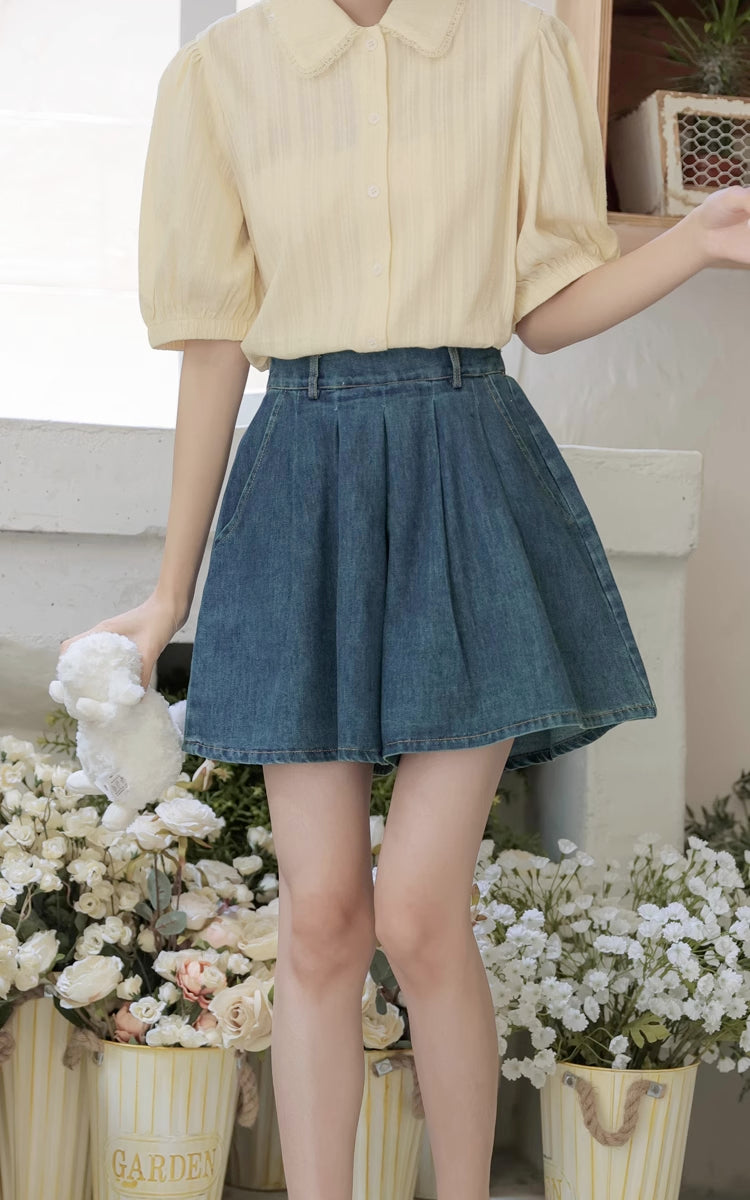 Flared Denim Shorts (Medium Wash)