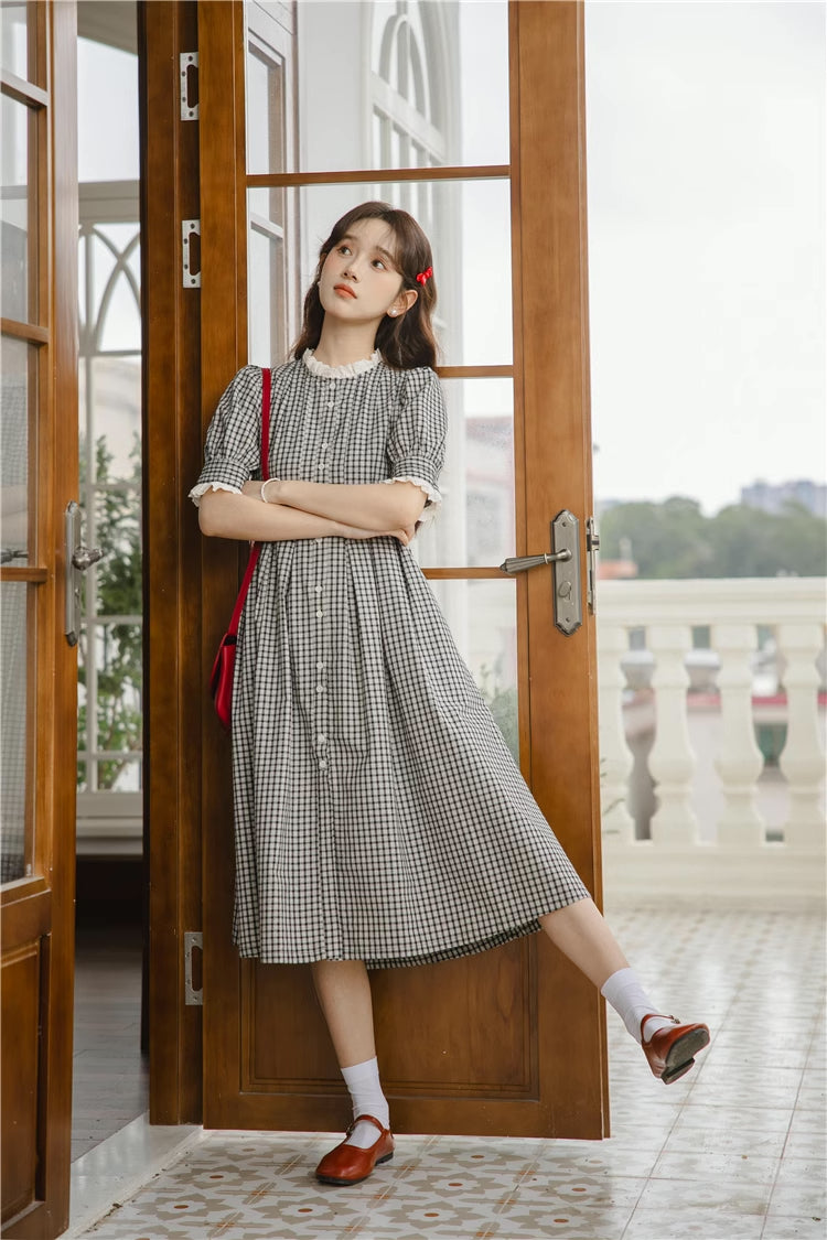 Button Up Plaid Midi Dress (Black/White)