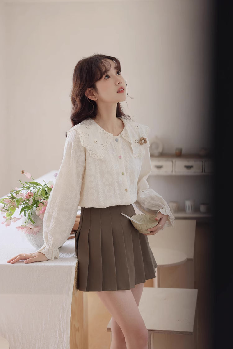 Floral Broderie Blouse (2 Colors)