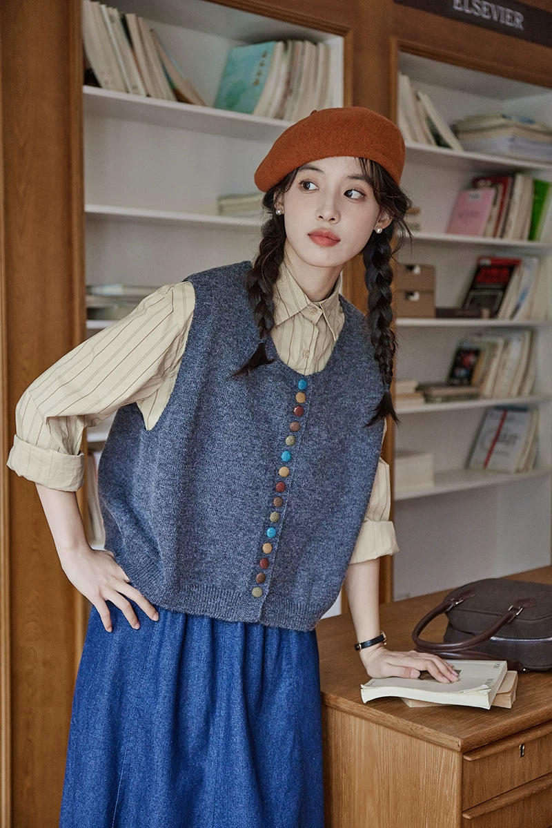 Chocolate Buttons Knitted Vest (2 Colors)