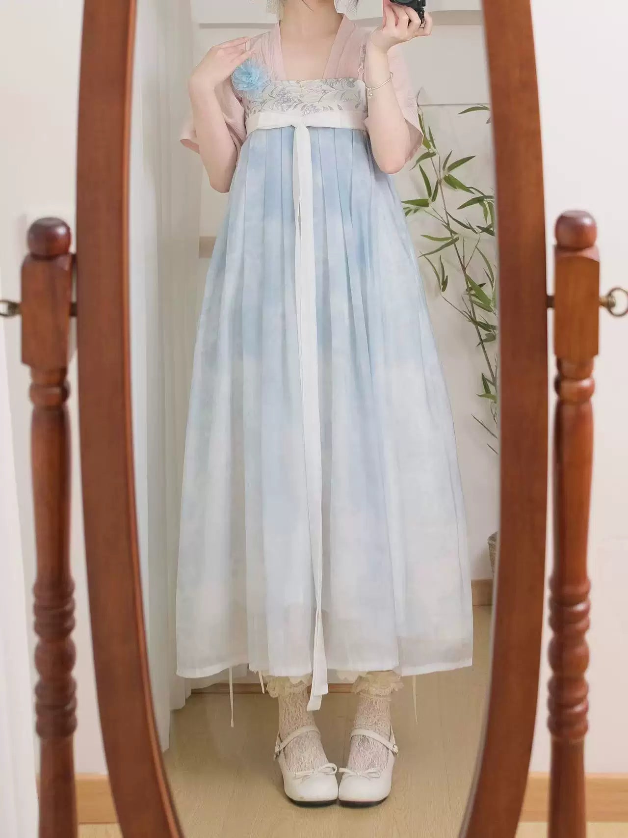 Misty Clouds Qixiong Dress (Pink/Blue)