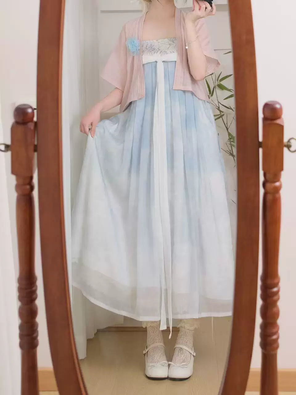 Misty Clouds Qixiong Dress (Pink/Blue)