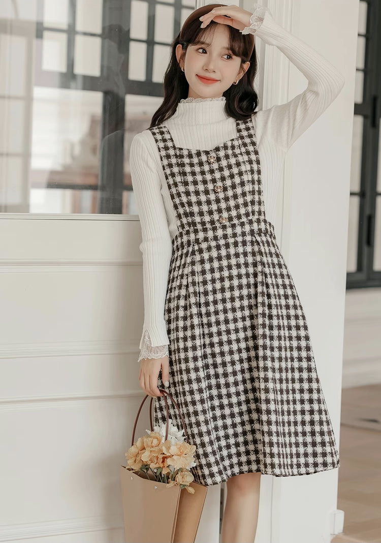 Checkered pinafore 2024