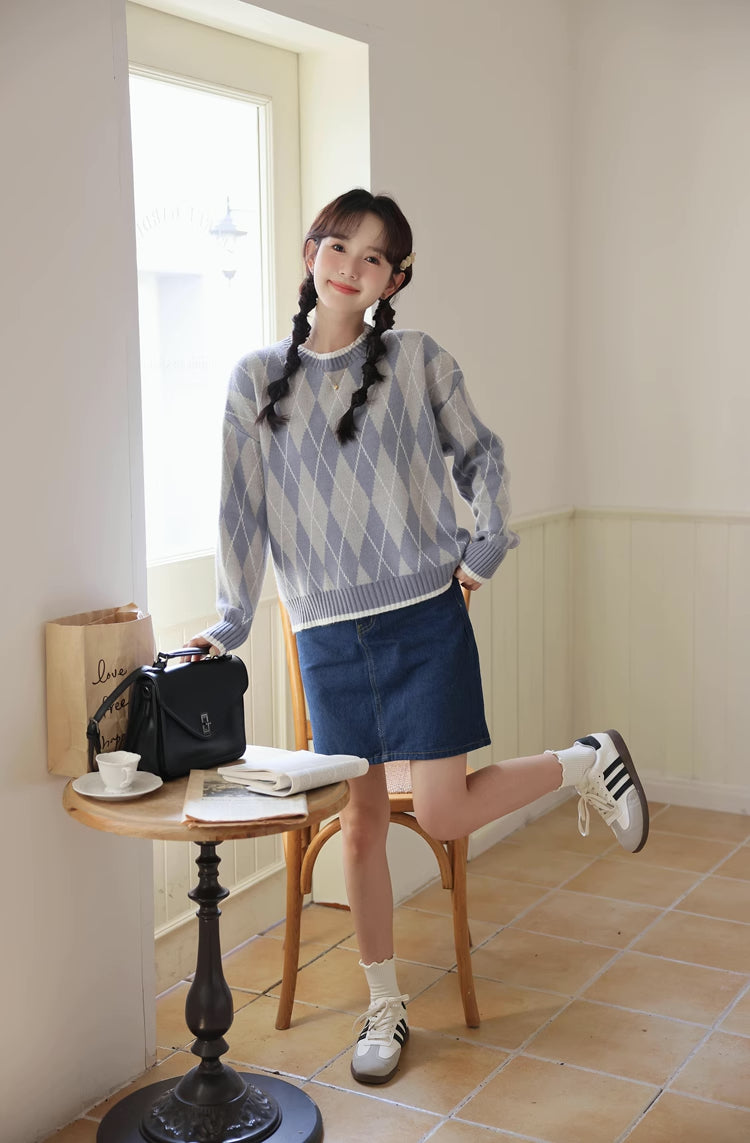 Argyle Plaid Sweater (2 Colors)