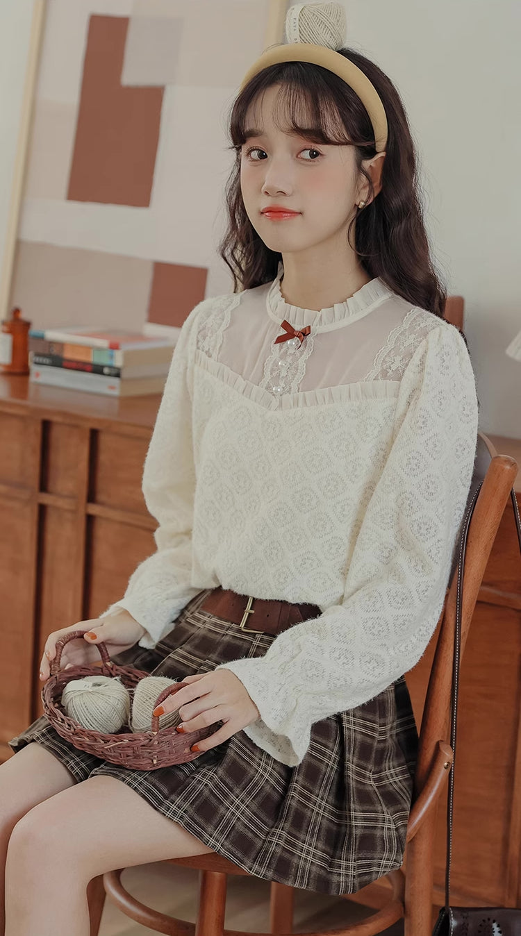 Sweet Lace Layering Blouse (Cream)