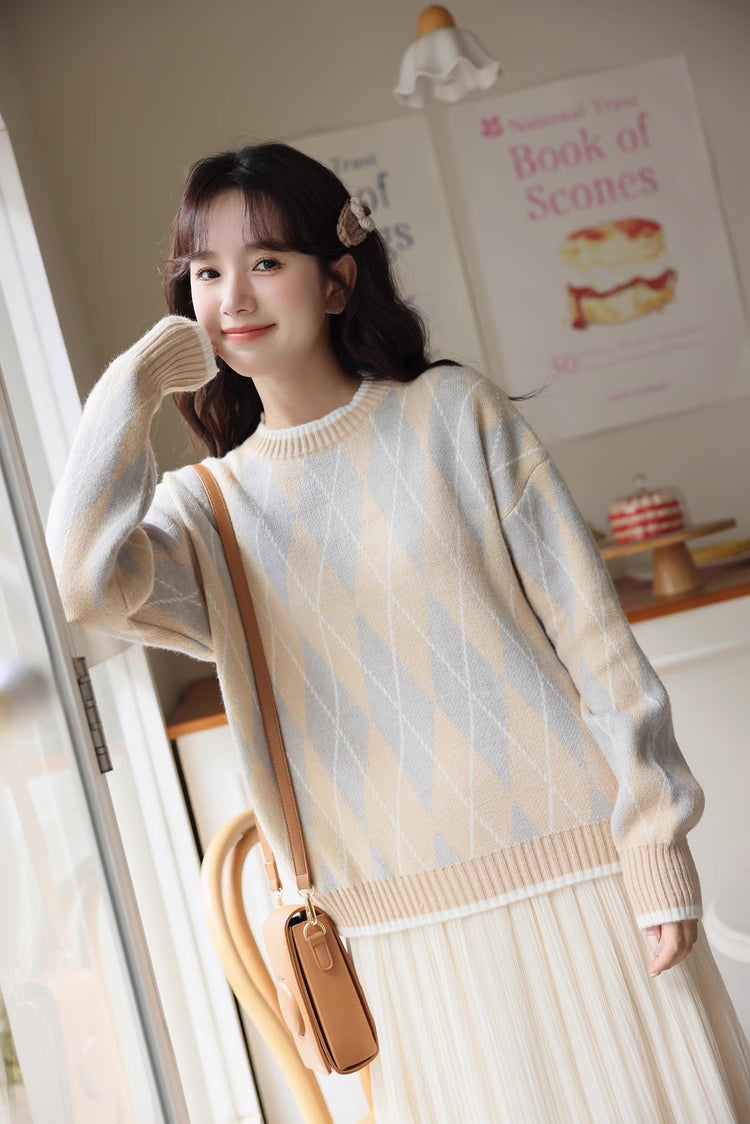 Argyle Plaid Sweater (2 Colors)