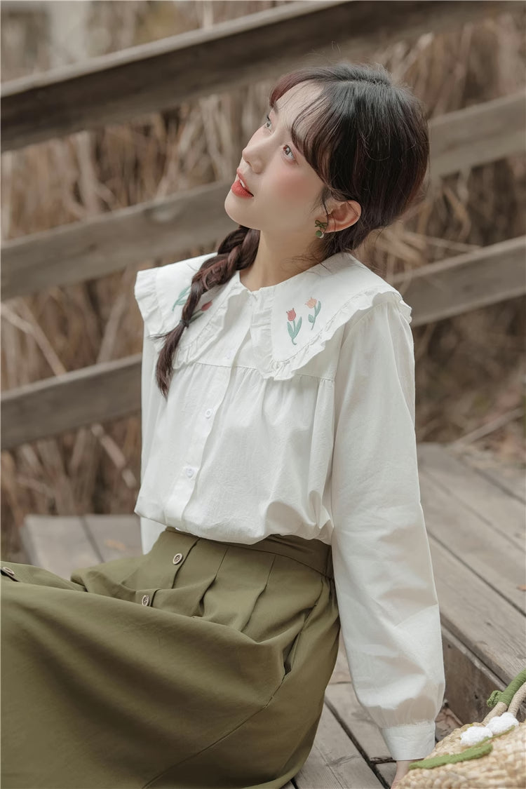 Tulip Collar Blouse (White)