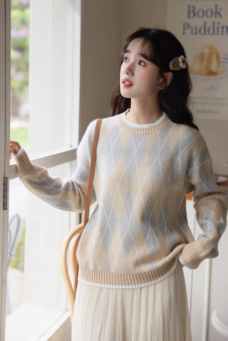 Argyle Plaid Sweater (2 Colors)