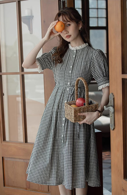 Button Up Plaid Midi Dress (Black/White)