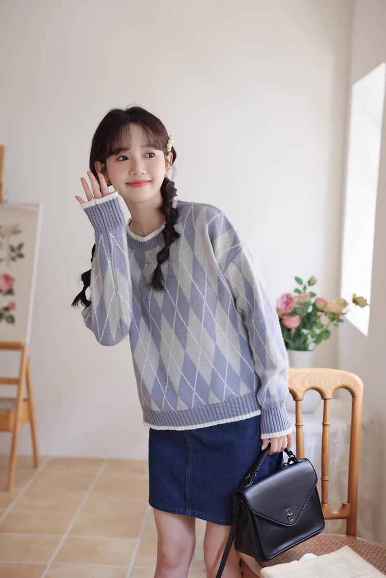 Argyle Plaid Sweater (2 Colors)