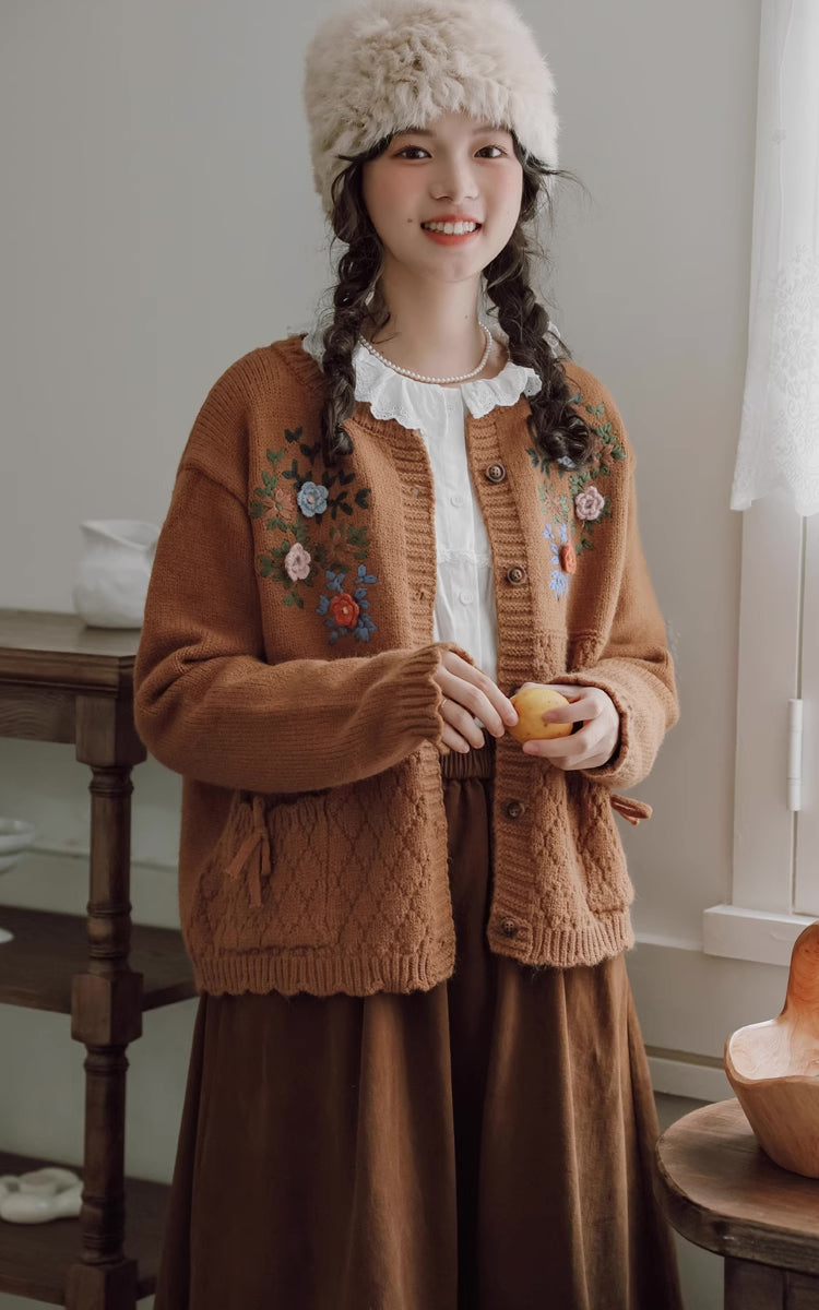 Grandma's Autumn Floral Embroidered Cardigan (2 Colors)