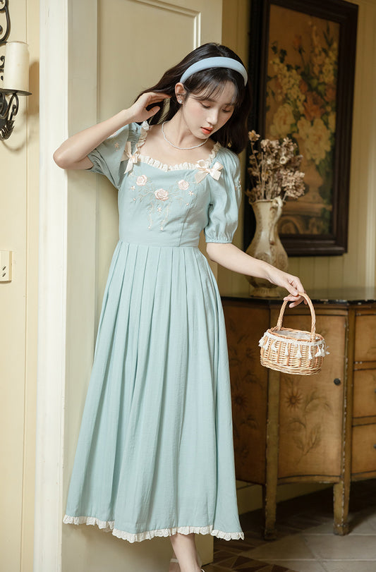 Teacup Rose Midi Dress (Blue)