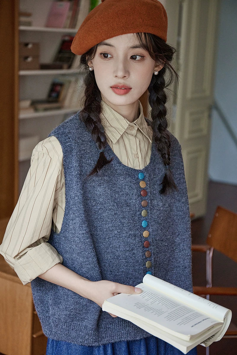 Chocolate Buttons Knitted Vest (2 Colors)