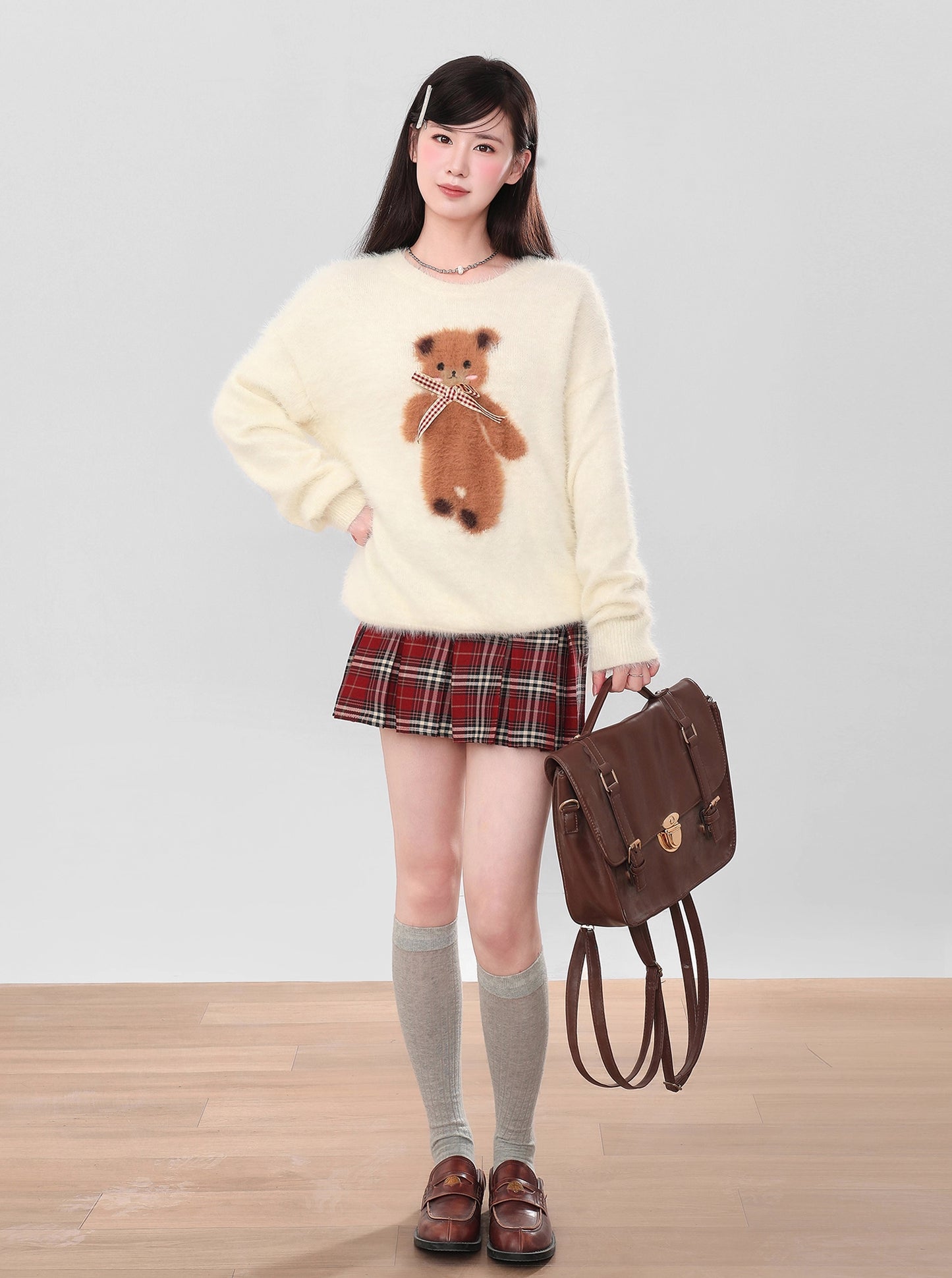 Fuzzy Bear Sweater (Cream)