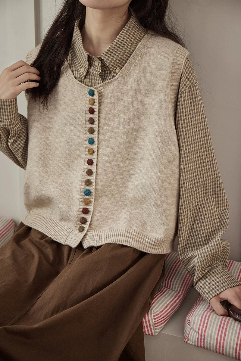 Chocolate Buttons Knitted Vest (2 Colors)