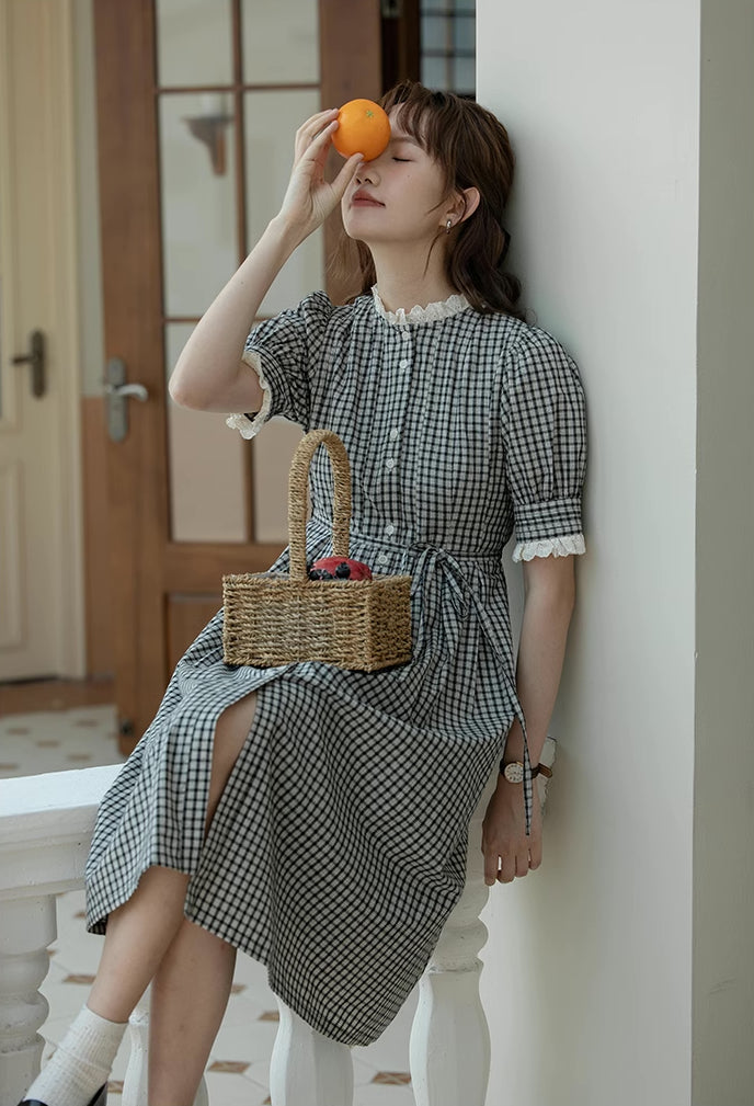 Button Up Plaid Midi Dress (Black/White)