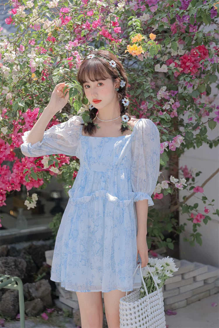 Porcelain Sketch Mini Babydoll Dress (White/Blue)