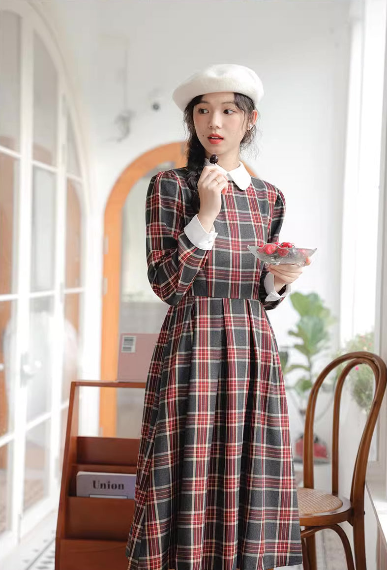 Festive Plaid Midi Dress (Gray/Red)