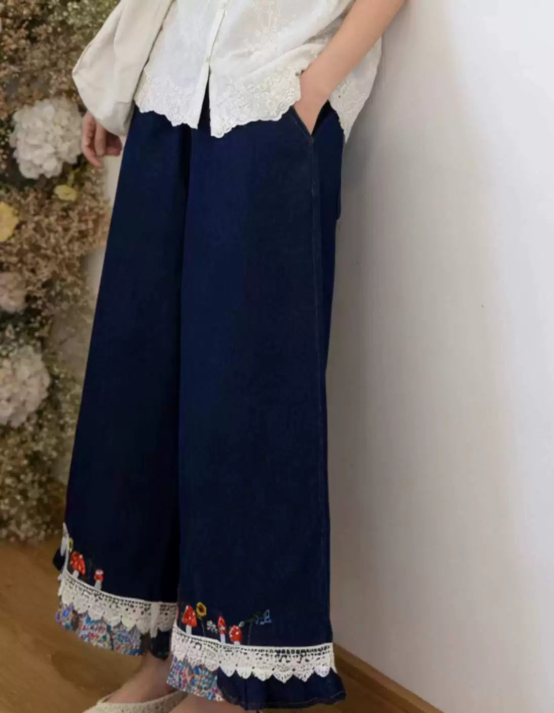 Mushroom Patchwork Embroidered Denim Pants (2 Colors)