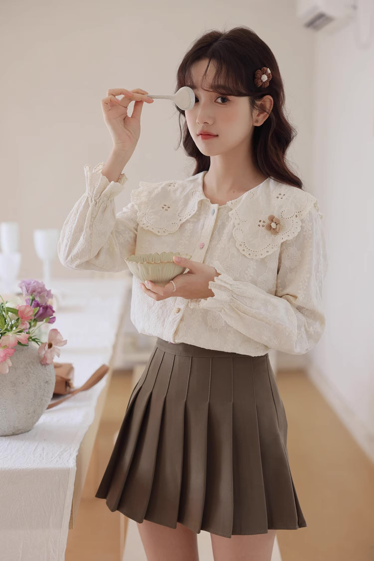 Floral Broderie Blouse (2 Colors)