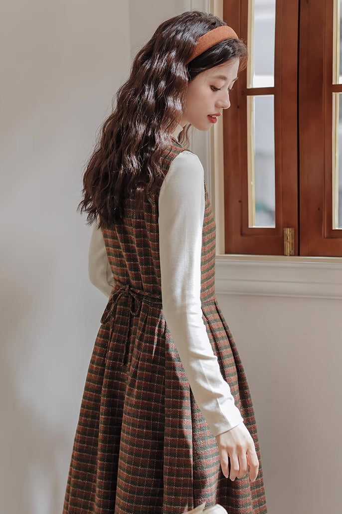 Fallen Leaves Plaid Pinafore Dress Set (Brown)