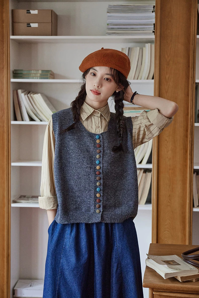 Chocolate Buttons Knitted Vest (2 Colors)
