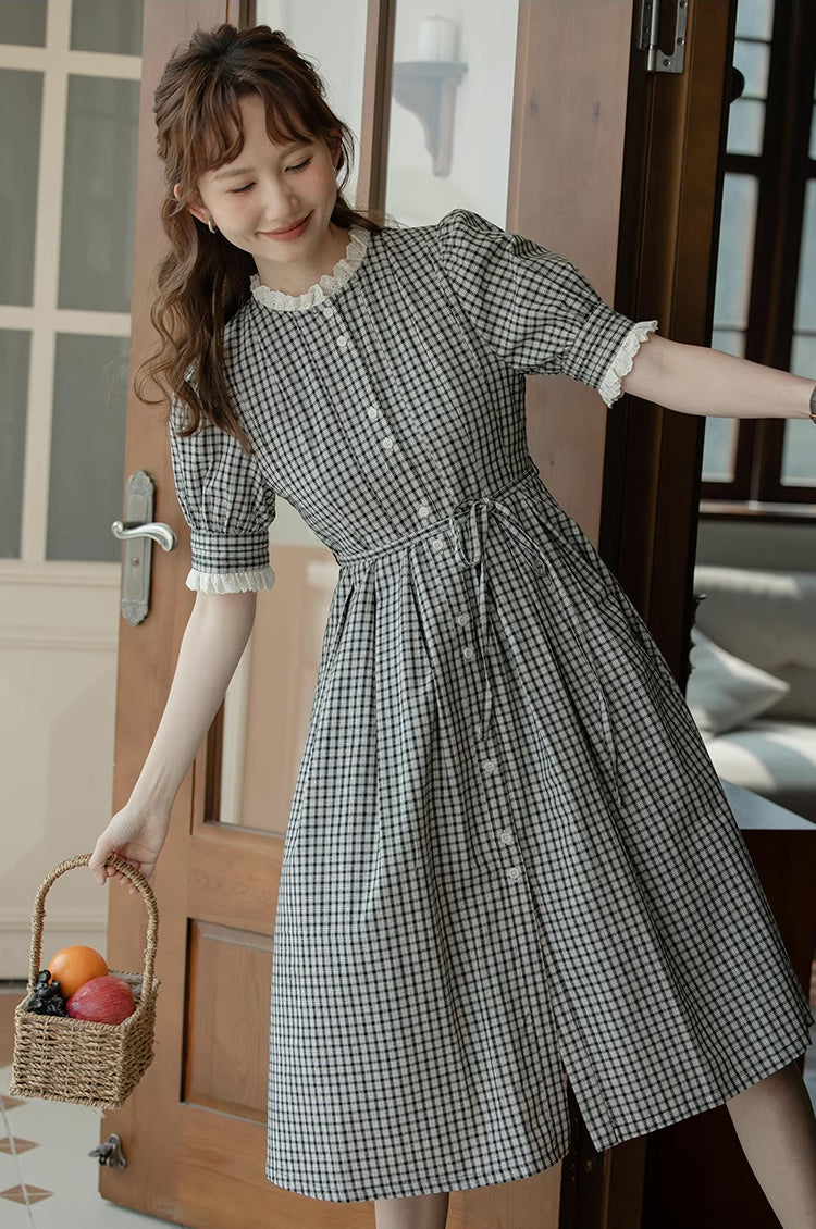 Button Up Plaid Midi Dress (Black/White)