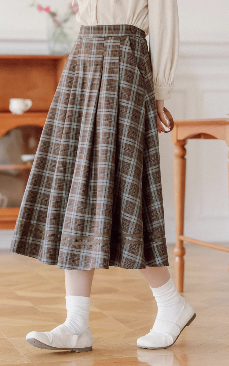 Mint Mocha Plaid Skirt (Brown)