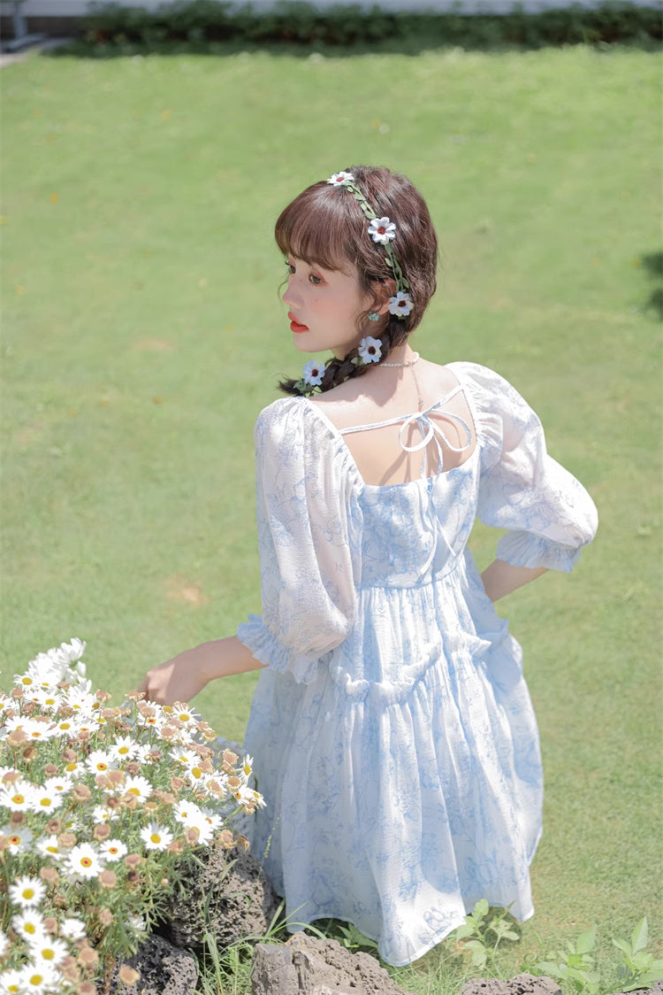 Porcelain Sketch Mini Babydoll Dress (White/Blue)