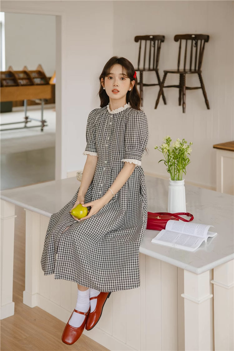 Button Up Plaid Midi Dress (Black/White)